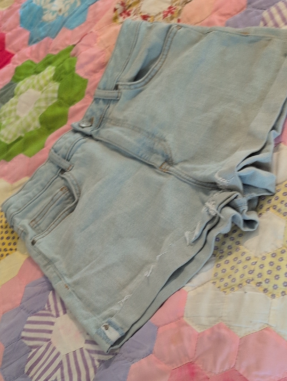 Forever 21 Light Blue Cuffed Hem Denim Shorts Like New!